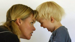 Как избавиться от агрессии по отношению к своему ребенку? Трудности в общении с детьми.