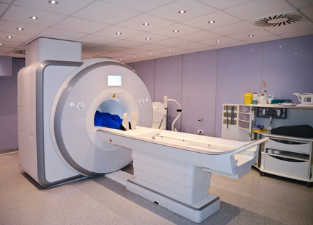 КТ и МРТ головного мозга после инсульта: какое исследование лучше?