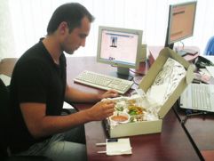 Почему обедать на рабочем месте опасно для здоровья?