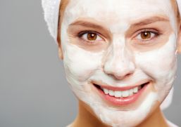 Как подтянуть кожу лица и шеи: эффективные маски