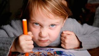 5 главных факторов развития невроза у ребенка